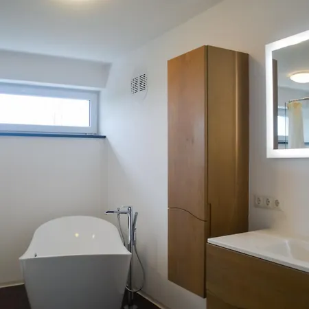 Chique Und Charme, Hochwertig, Ruhig Am Stadtrand, Kaminzimmer Apartmán *