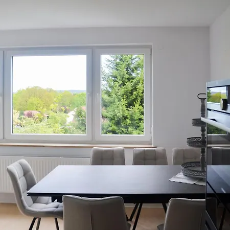 Chique Und Charme, Hochwertig, Ruhig Am Stadtrand, Kaminzimmer